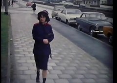 retro 70s - Die Jungfrau mit der Sammelbuechse - cc79