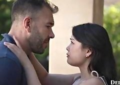Gossiping Makeup Artist Lulu Chu in Steamy Shower BTS