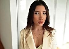 Layla Scarlett Gets Hardcore Pounded