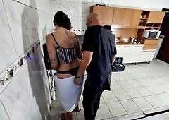 Brasilian Wife Victor SweetCoupleStories Welcomes Repairman Victor Sweet to the House Just in a Sheer Tow