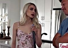 Dorian Del Isla, Scarlett Hampton and Summer Hart Strip Naked for Intense Cleaning Before Explos